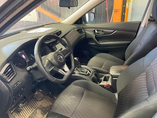 Nissan Rogue  2020 à St-Jérôme, Québec - 3 - w320h240px