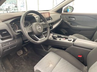 Nissan Rogue  2023 à St-Jérôme, Québec - 4 - w320h240px