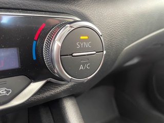 Nissan Sentra  2023 à St-Jérôme, Québec - 16 - w320h240px