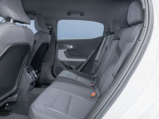 2025 Polestar 2 in St-Jérôme, Quebec - 27 - w320h240px