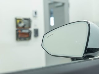 2025 Polestar 2 in St-Jérôme, Quebec - 31 - w320h240px
