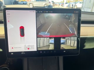 2021 Tesla MODEL 3 in St-Jérôme, Quebec - 14 - w320h240px