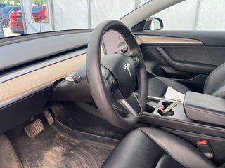 2023 Tesla MODEL 3 in St-Jérôme, Quebec - 5 - w320h240px