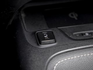 2019 Toyota Corolla in St-Jérôme, Quebec - 23 - w320h240px