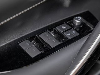 Toyota Corolla  2021 à St-Jérôme, Québec - 25 - w320h240px