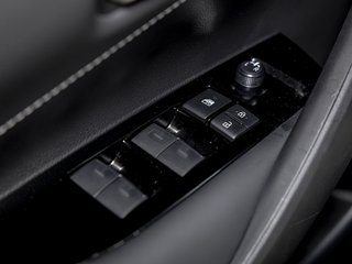 Toyota Corolla  2025 à St-Jérôme, Québec - 23 - w320h240px