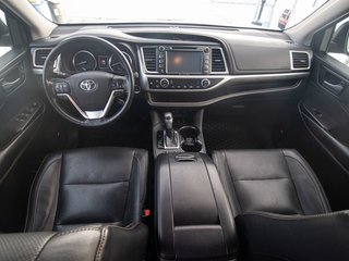 Toyota Highlander  2018 à St-Jérôme, Québec - 13 - w320h240px