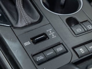 Toyota Highlander  2022 à St-Jérôme, Québec - 22 - w320h240px