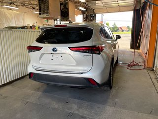 2022 Toyota Highlander in St-Jérôme, Quebec - 8 - w320h240px