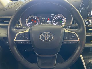 Toyota Highlander  2023 à St-Jérôme, Québec - 14 - w320h240px