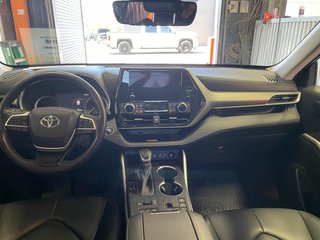 Toyota Highlander  2023 à St-Jérôme, Québec - 12 - w320h240px