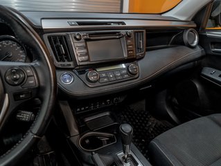 2017 Toyota RAV4 Hybrid in St-Jérôme, Quebec - 18 - w320h240px