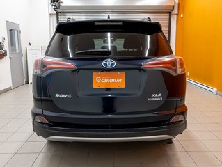 Toyota RAV4 Hybrid  2017 à St-Jérôme, Québec - 8 - w320h240px