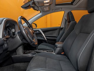 Toyota RAV4 Hybrid  2017 à St-Jérôme, Québec - 11 - w320h240px
