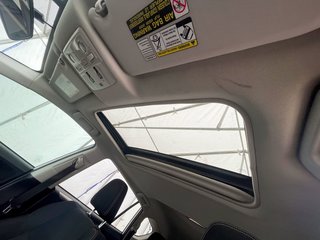 2015 Toyota RAV4 in St-Jérôme, Quebec - 3 - w320h240px