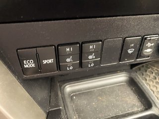 2015 Toyota RAV4 in St-Jérôme, Quebec - 13 - w320h240px