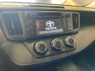 Toyota RAV4  2016 à St-Jérôme, Québec - 14 - w320h240px