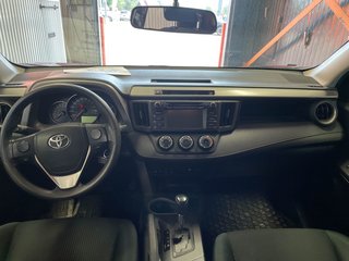 Toyota RAV4  2016 à St-Jérôme, Québec - 10 - w320h240px
