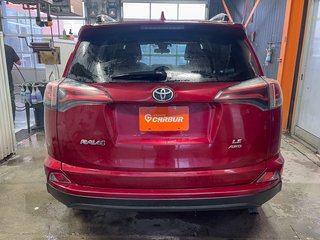 Toyota RAV4  2018 à St-Jérôme, Québec - 6 - w320h240px