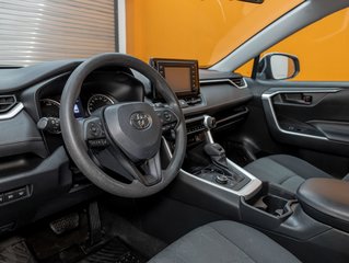 2020 Toyota RAV4 in St-Jérôme, Quebec - 2 - w320h240px