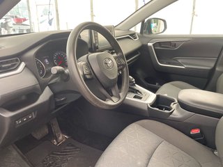 Toyota RAV4  2022 à St-Jérôme, Québec - 3 - w320h240px