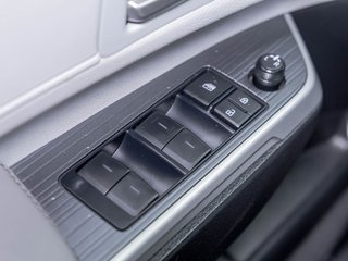 2025 Toyota Sienna in St-Jérôme, Quebec - 29 - w320h240px