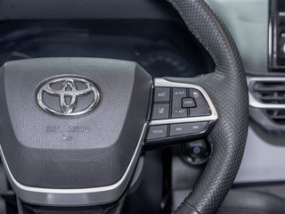 2025 Toyota Sienna in St-Jérôme, Quebec - 17 - w320h240px