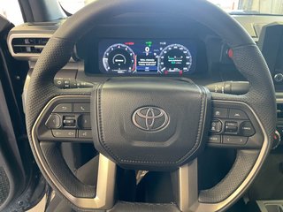 Toyota Tacoma  2025 à St-Jérôme, Québec - 14 - w320h240px