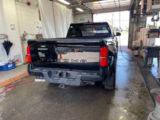 Toyota Tacoma  2025 à St-Jérôme, Québec - 8 - w320h240px