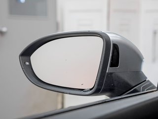 Volkswagen Golf R  2024 à St-Jérôme, Québec - 35 - w320h240px