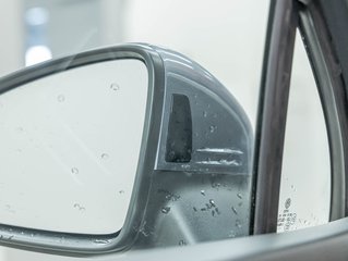 2020 Volkswagen Tiguan in St-Jérôme, Quebec - 36 - w320h240px