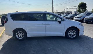 2022 Chrysler Grand Caravan SXT in Gander, Newfoundland and Labrador - 5 - w320h240px
