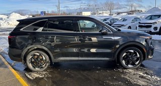 2025 Kia Sorento Plug-In Hybrid EX in Gander, Newfoundland and Labrador - 5 - w320h240px