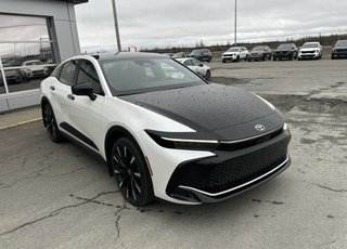 2023 Toyota CROWN Platinum in Gander, Newfoundland and Labrador - 4 - w320h240px