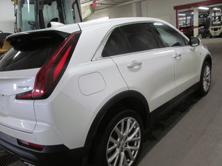 2022 Cadillac XT4 AWD Luxury in Dartmouth, Nova Scotia - 4 - w320h240px