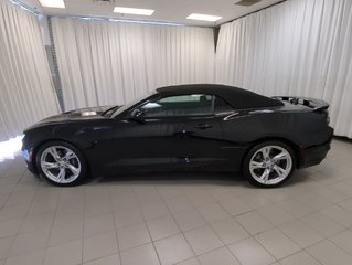 2022  Camaro 1SS Convertible *GM Certified* in Dartmouth, Nova Scotia - 5 - w320h240px