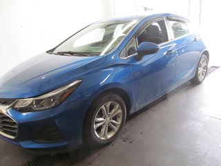 2019 Chevrolet Cruze LT in Dartmouth, Nova Scotia - 2 - w320h240px