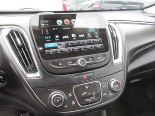 2018 Chevrolet Malibu LT in Dartmouth, Nova Scotia - 6 - w320h240px