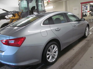 2023 Chevrolet Malibu 1LT in Dartmouth, Nova Scotia - 4 - w320h240px