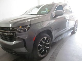 2022 Chevrolet Suburban RST in Dartmouth, Nova Scotia - 2 - w320h240px