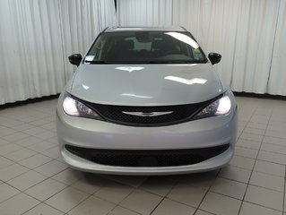 2024 Chrysler Grand Caravan SXT in Dartmouth, Nova Scotia - 3 - w320h240px