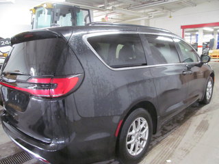 2022 Chrysler Pacifica Touring L in Dartmouth, Nova Scotia - 4 - w320h240px