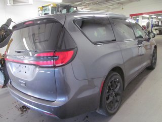 2023 Chrysler Pacifica Touring L in Dartmouth, Nova Scotia - 4 - w320h240px