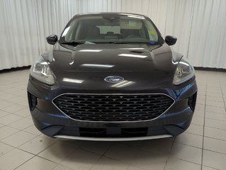 2020 Ford Escape SE AWD in Dartmouth, Nova Scotia - 3 - w320h240px