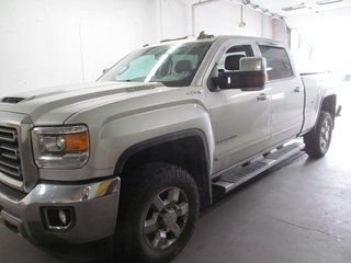 2019 GMC Sierra 2500HD SLT in Dartmouth, Nova Scotia - 2 - w320h240px