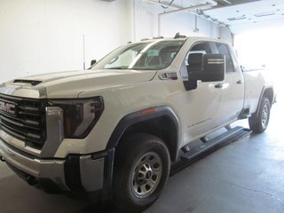 2024 GMC Sierra 3500HD Pro in Dartmouth, Nova Scotia - 2 - w320h240px