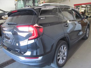 2022 GMC Terrain SLT in Dartmouth, Nova Scotia - 4 - w320h240px