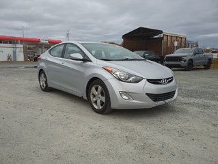 2013 Hyundai Elantra GLS in Dartmouth, Nova Scotia - 2 - w320h240px