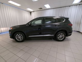 2020 Hyundai Santa Fe Essential in Dartmouth, Nova Scotia - 5 - w320h240px