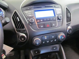 2015 Hyundai Tucson GL in Dartmouth, Nova Scotia - 6 - w320h240px